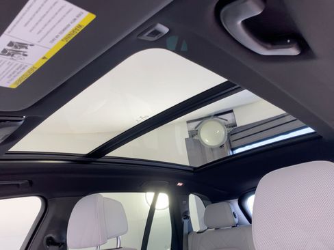 Certified 2024 BMW X5 xDrive40i w/ M Sport Package image 12