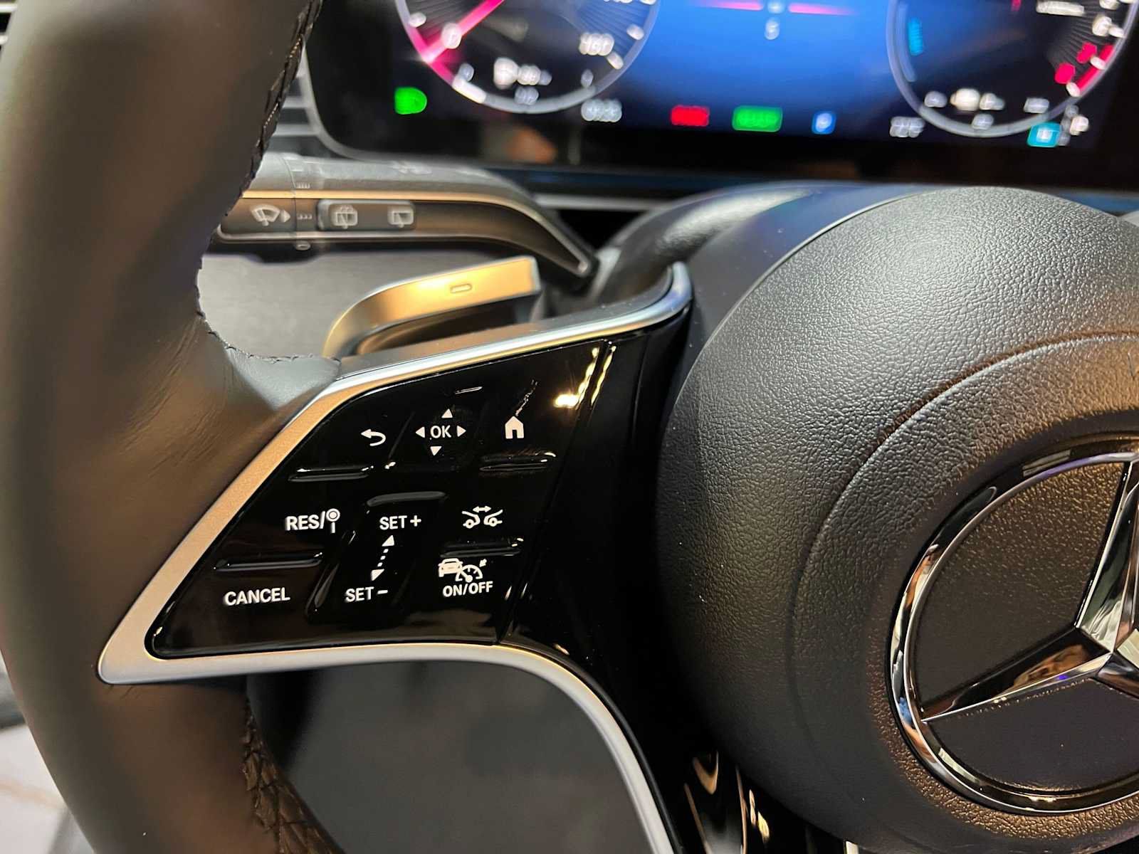 New 2026 Mercedes-Benz GLE 450e 4MATIC image 29
