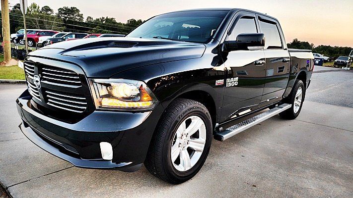 Used 2015 RAM 1500 Sport w/ Convenience Group AWD/4WD image 5