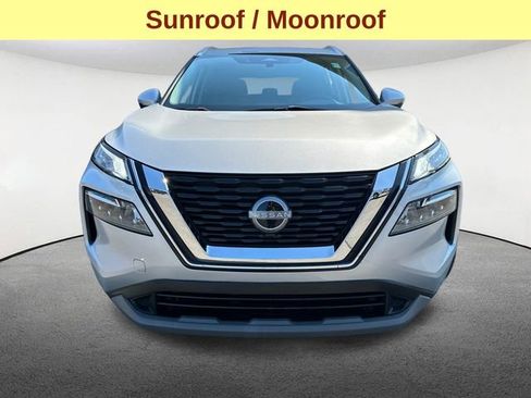 Used 2023 Nissan Rogue SV w/ SV Premium Package image 4