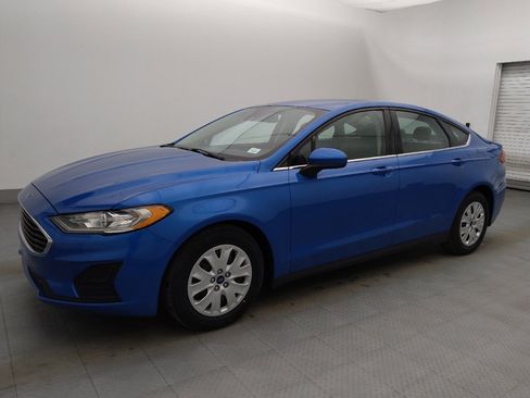 Used 2020 Ford Fusion S image 2