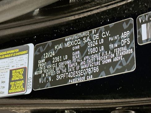 Used 2025 Kia K4 LXS image 12