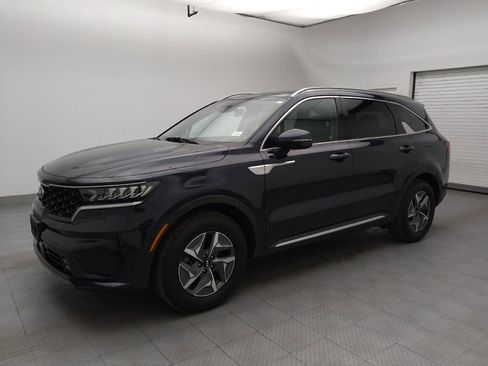 Used 2021 Kia Sorento EX image 2