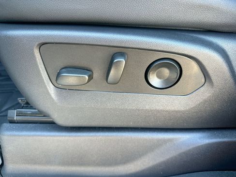 Used 2025 Chevrolet Silverado 1500 ZR2 w/ Technology Package image 12