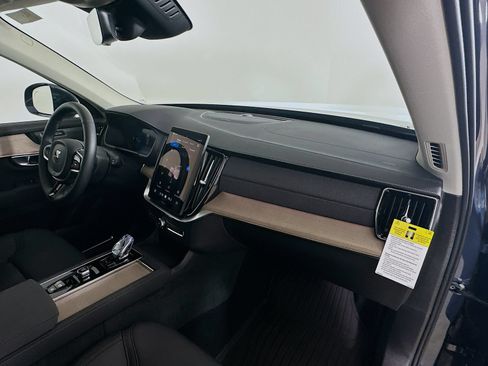 Used 2026 Volvo XC90 B5 Plus w/ Protection Package Premier AWD/4WD image 49
