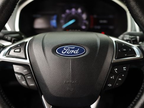 Used 2019 Ford Edge SEL w/ Equipment Group 201A image 11