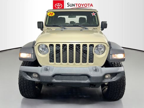 Used 2020 Jeep Gladiator Sport AWD/4WD image 10
