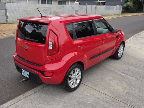 Used 2012 Kia Soul + FWD image 5