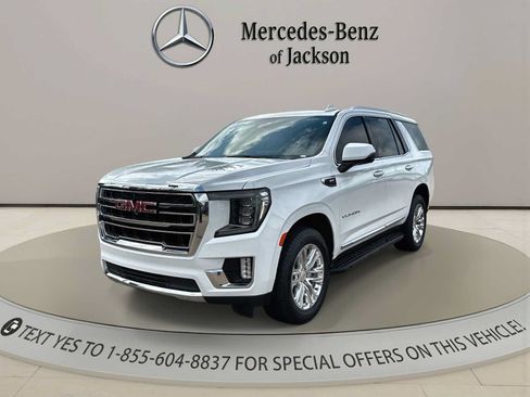 Used 2022 GMC Yukon SLT w/ SLT Premium Package RWD image 1