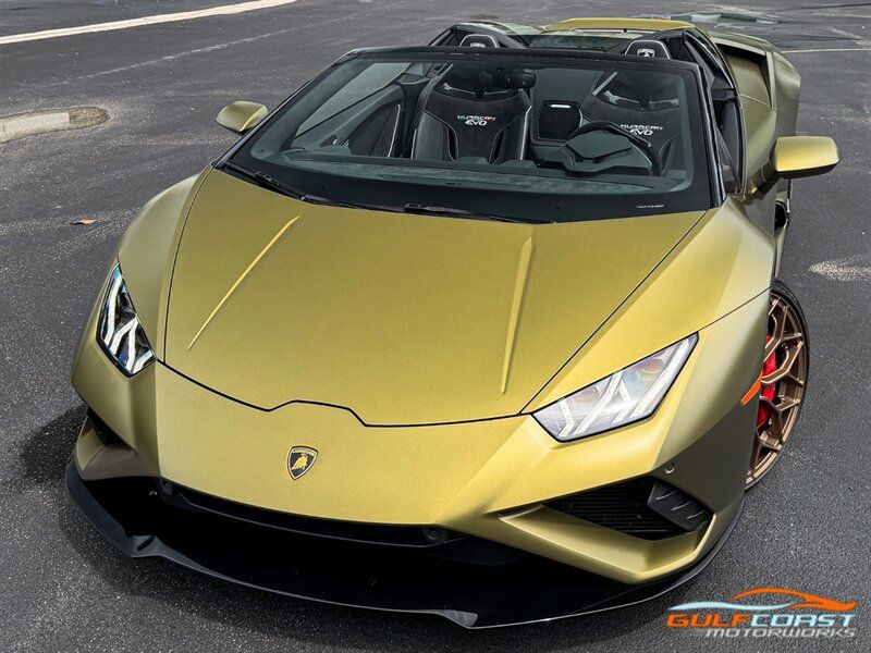 Used 2022 Lamborghini Huracan EVO RWD image 7