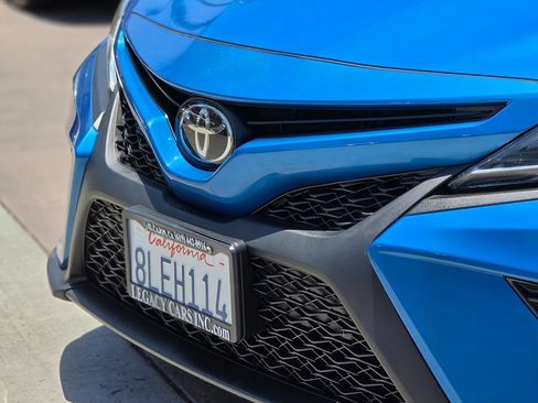 Used 2019 Toyota Camry SE FWD image 7