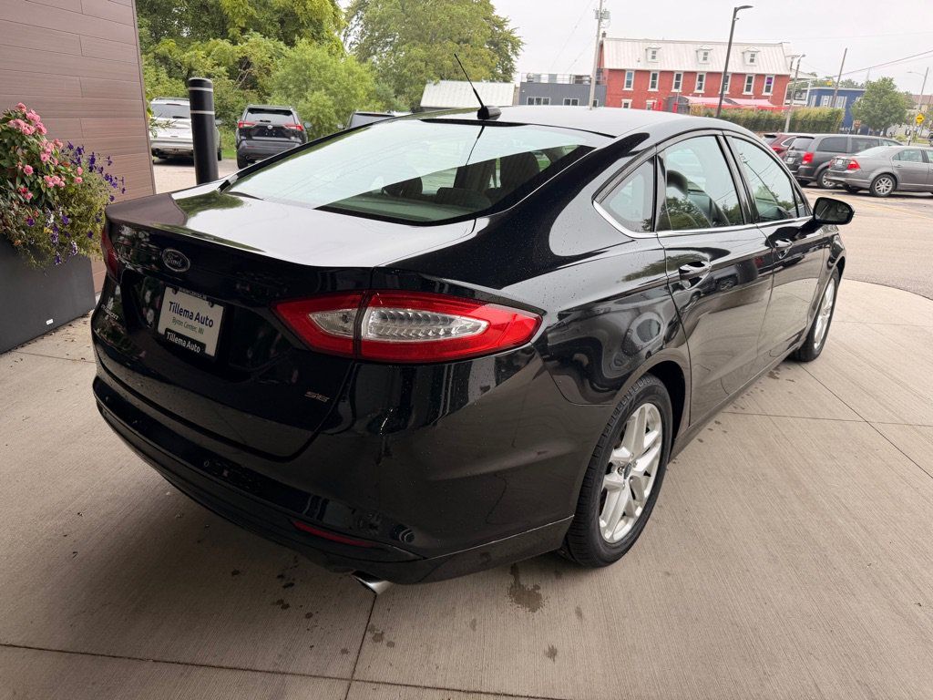 Used 2013 Ford Fusion SE FWD image 7