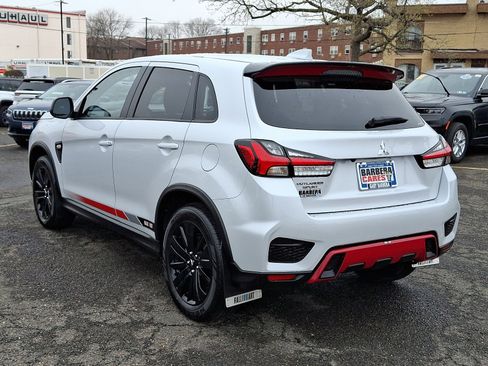 Used 2024 Mitsubishi Outlander Sport AWD image 4