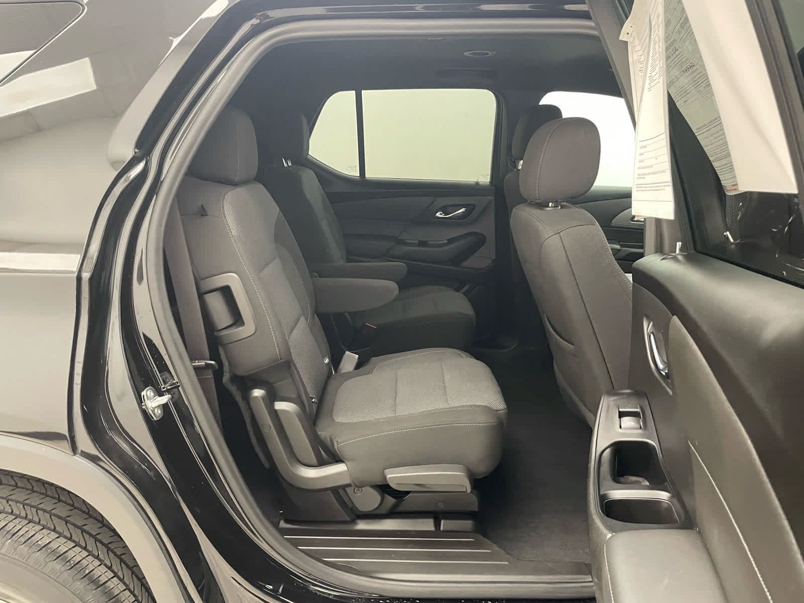 Used 2023 Chevrolet Traverse LT AWD/4WD image 16