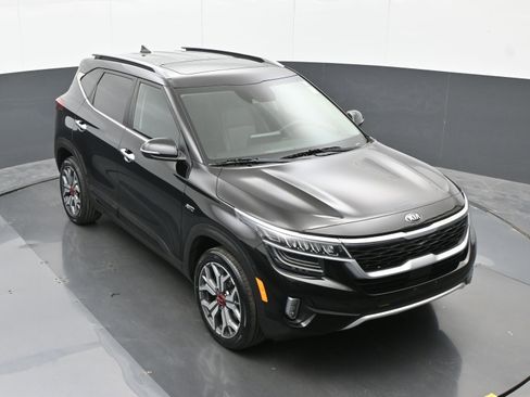 Used 2021 Kia Seltos SX w/ SX Sunroof Package AWD/4WD image 33