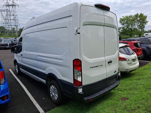 Used 2023 Ford Transit 250 148 High Roof RWD image 4