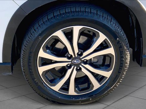 Used 2022 Subaru Forester Limited image 10