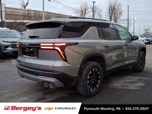 New 2026 Chevrolet Traverse Z71 w/ Enhanced Driving Package AWD/4WD image 3