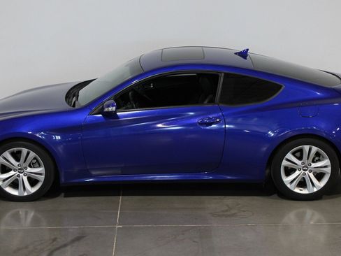 Used 2012 Hyundai Genesis 3.8 image 11