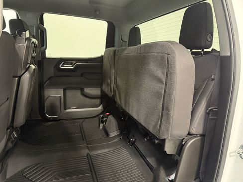 Used 2025 Chevrolet Silverado 1500 LT Trail Boss AWD/4WD image 16