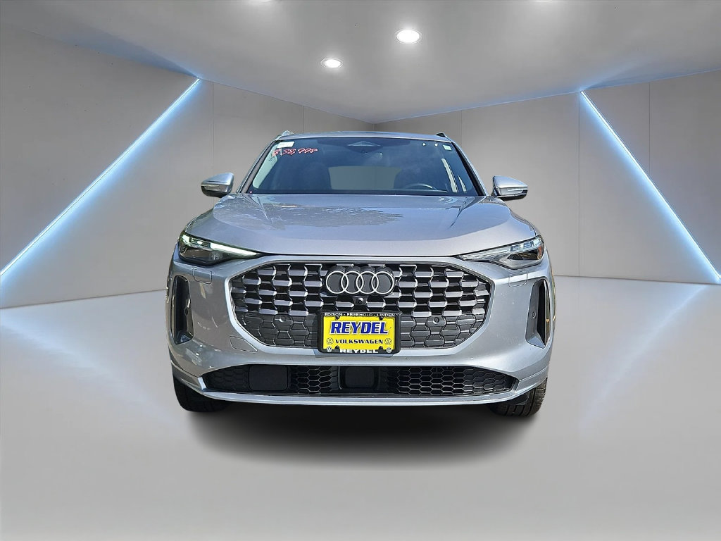 Used 2025 Audi Q5 Premium Plus AWD/4WD image 2
