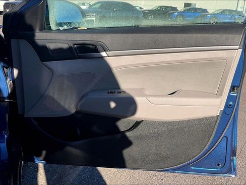 Used 2018 Hyundai Elantra Value Edition w/ Cargo Package image 19