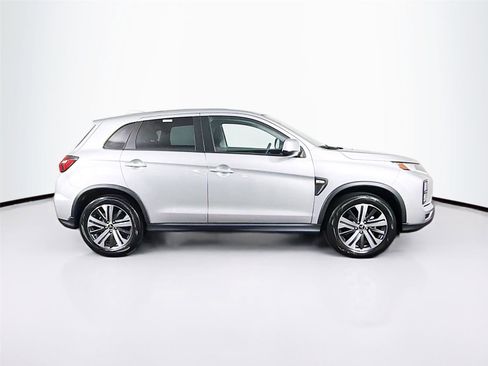 Used 2025 Mitsubishi Outlander Sport AWD image 12