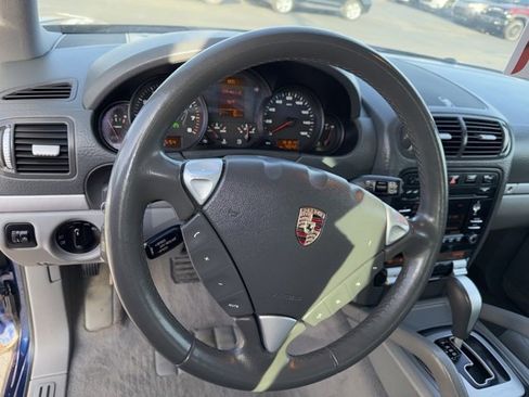 Used 2010 Porsche Cayenne Base image 13