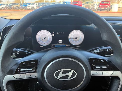 Used 2024 Hyundai Elantra SEL image 9