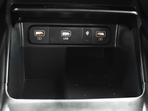 Used 2023 Kia Sorento EX image 23