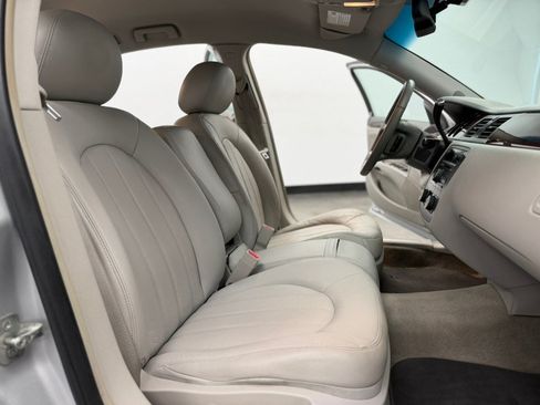 Used 2011 Buick Lucerne CXL w/ Driver Confidence Package FWD image 59