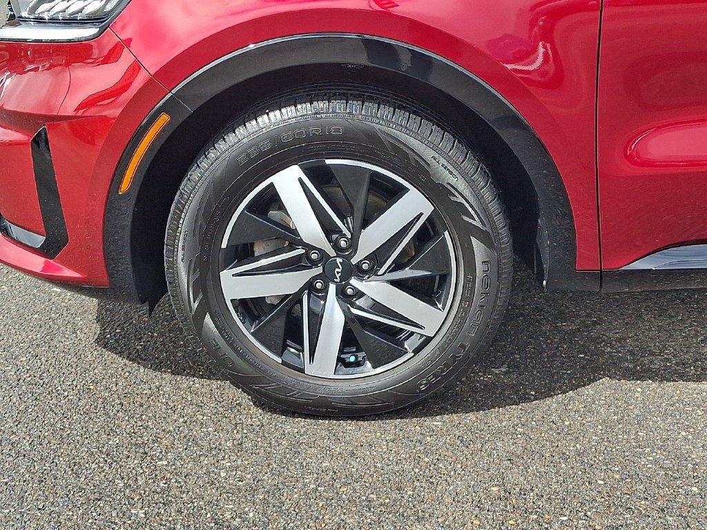 Used 2023 Kia Sorento S FWD image 8