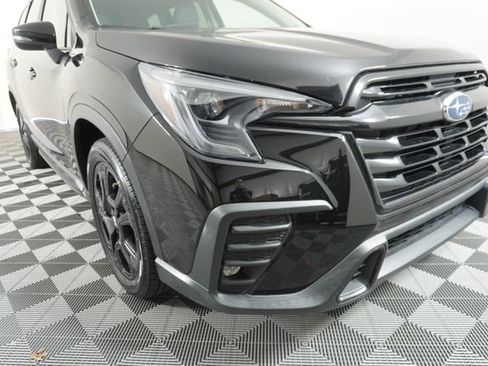 Used 2023 Subaru Ascent Onyx Edition image 10