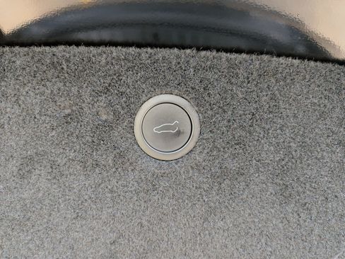 Used 2023 Tesla Model X AWD/4WD image 36