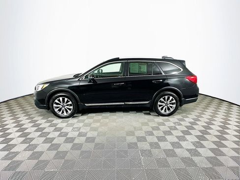Used 2017 Subaru Outback 3.6R Touring AWD/4WD image 6