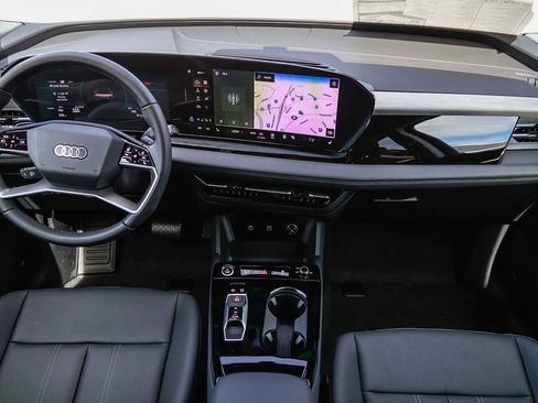 New 2025 Audi Q6 e-tron Premium image 12