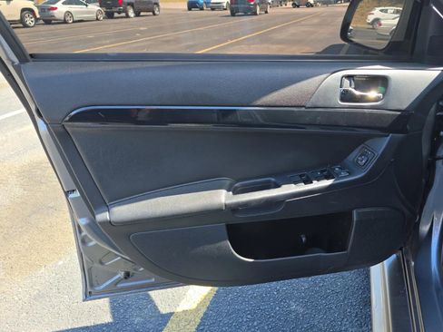 Used 2013 Mitsubishi Lancer Evolution GSR image 13