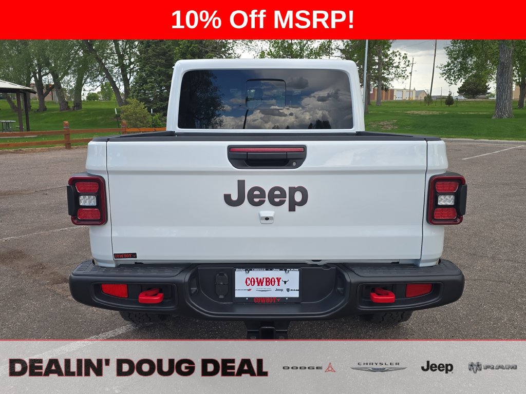 New 2026 Jeep Gladiator Rubicon w/ Steel Power Dome Hood Package AWD/4WD image 4