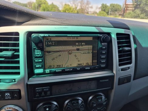 Used 2004 Toyota 4Runner Limited AWD/4WD image 21
