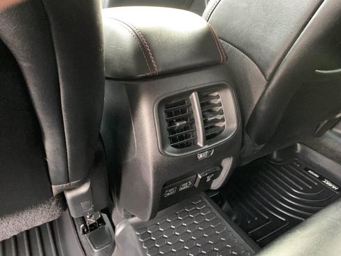 Used 2022 Jeep Cherokee Trailhawk w/ Premium Leather Package image 40