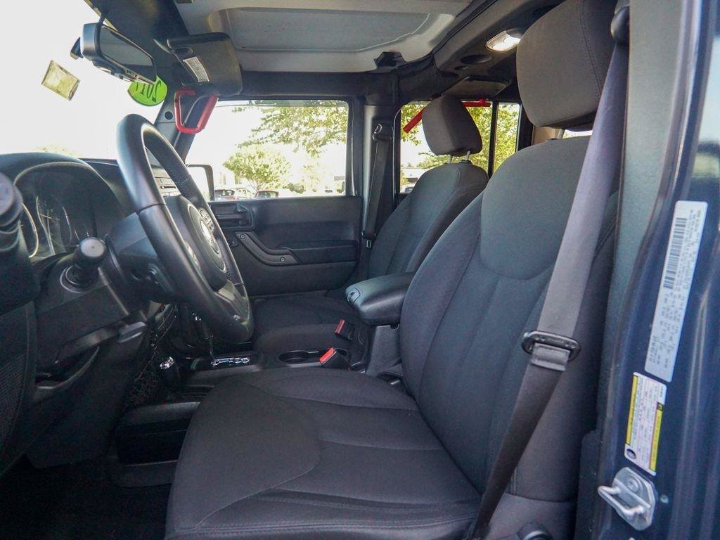Used 2017 Jeep Wrangler Unlimited Sport w/ Quick Order Package 24S AWD/4WD image 15