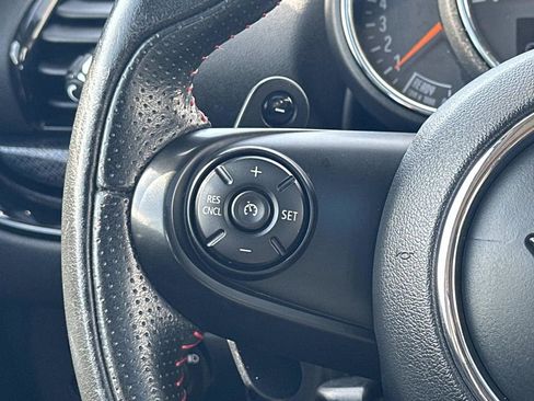 Used 2020 MINI Cooper Clubman S w/ Premium Package image 17