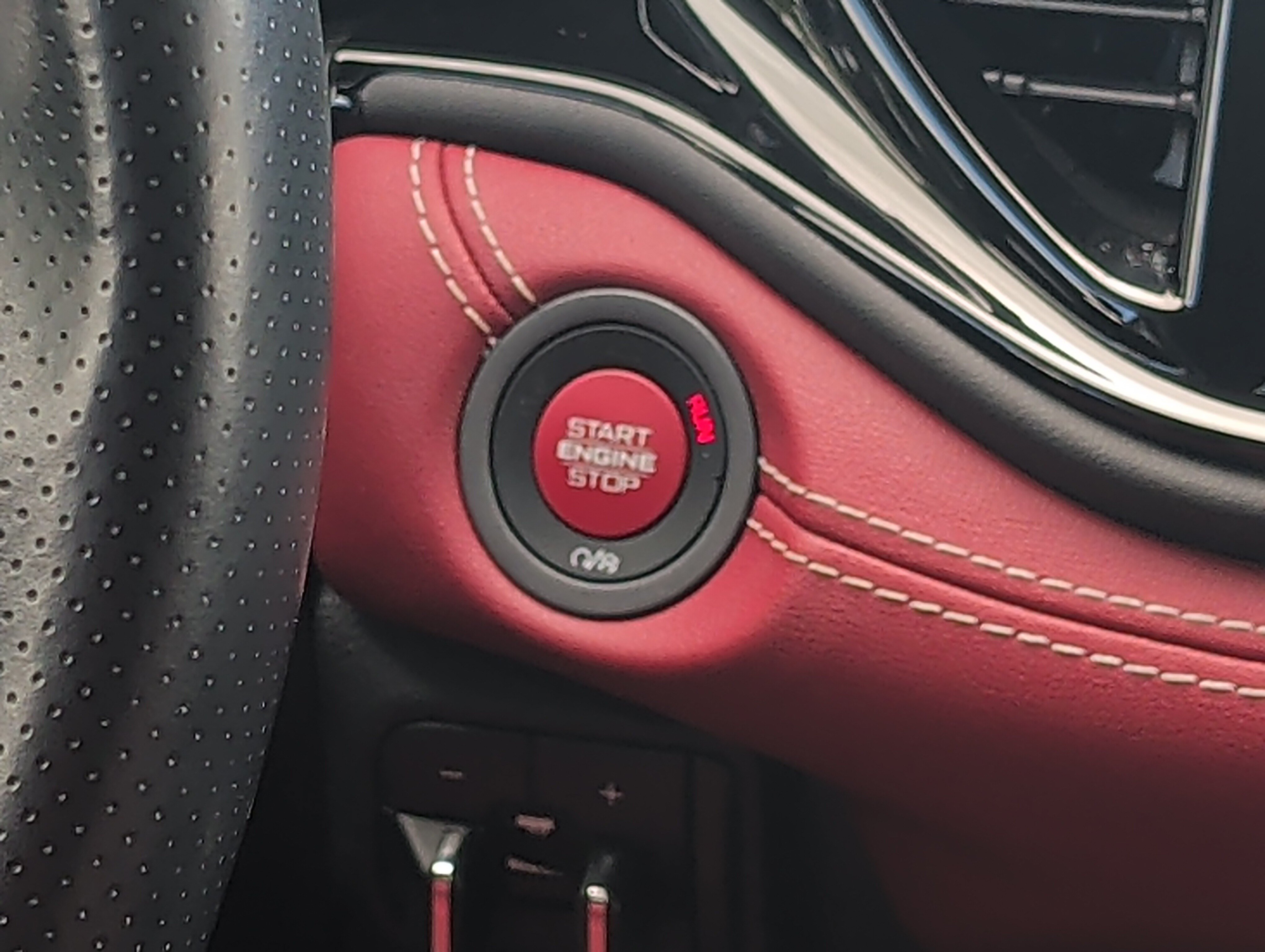 Used 2023 Dodge Durango SRT AWD/4WD image 31