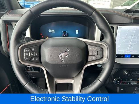 Used 2025 Ford Bronco Stroppe Edition AWD/4WD image 19