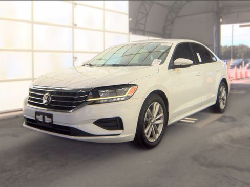 Used 2021 Volkswagen Passat 2.0T S FWD image 1