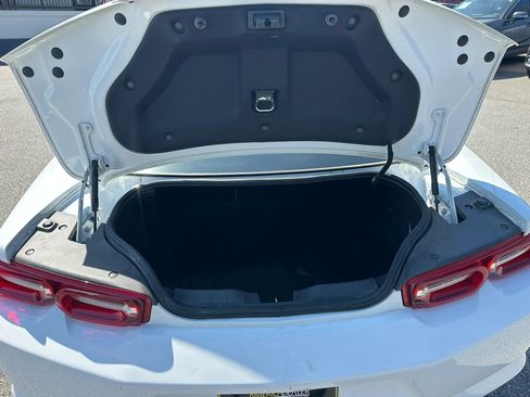 Used 2019 Chevrolet Camaro LT image 14