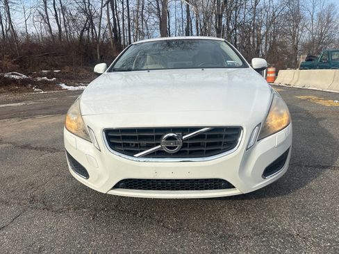Used 2012 Volvo S60 T5 image 5