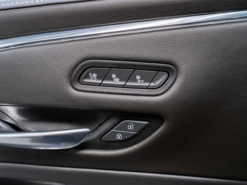 Used 2021 Cadillac Escalade Premium Luxury w/ Driver Assist Tech Package image 15