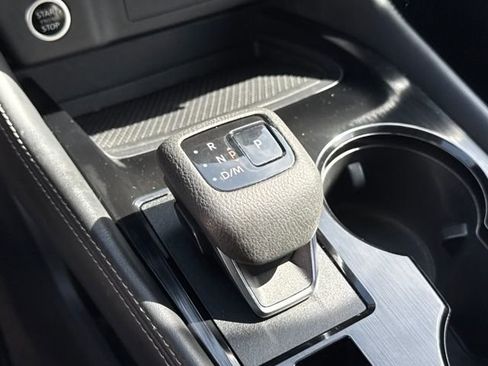 Used 2023 Nissan Rogue SL FWD image 15