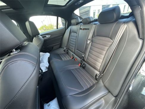 New 2025 Alfa Romeo Giulia AWD w/ Driving Assist Package image 13